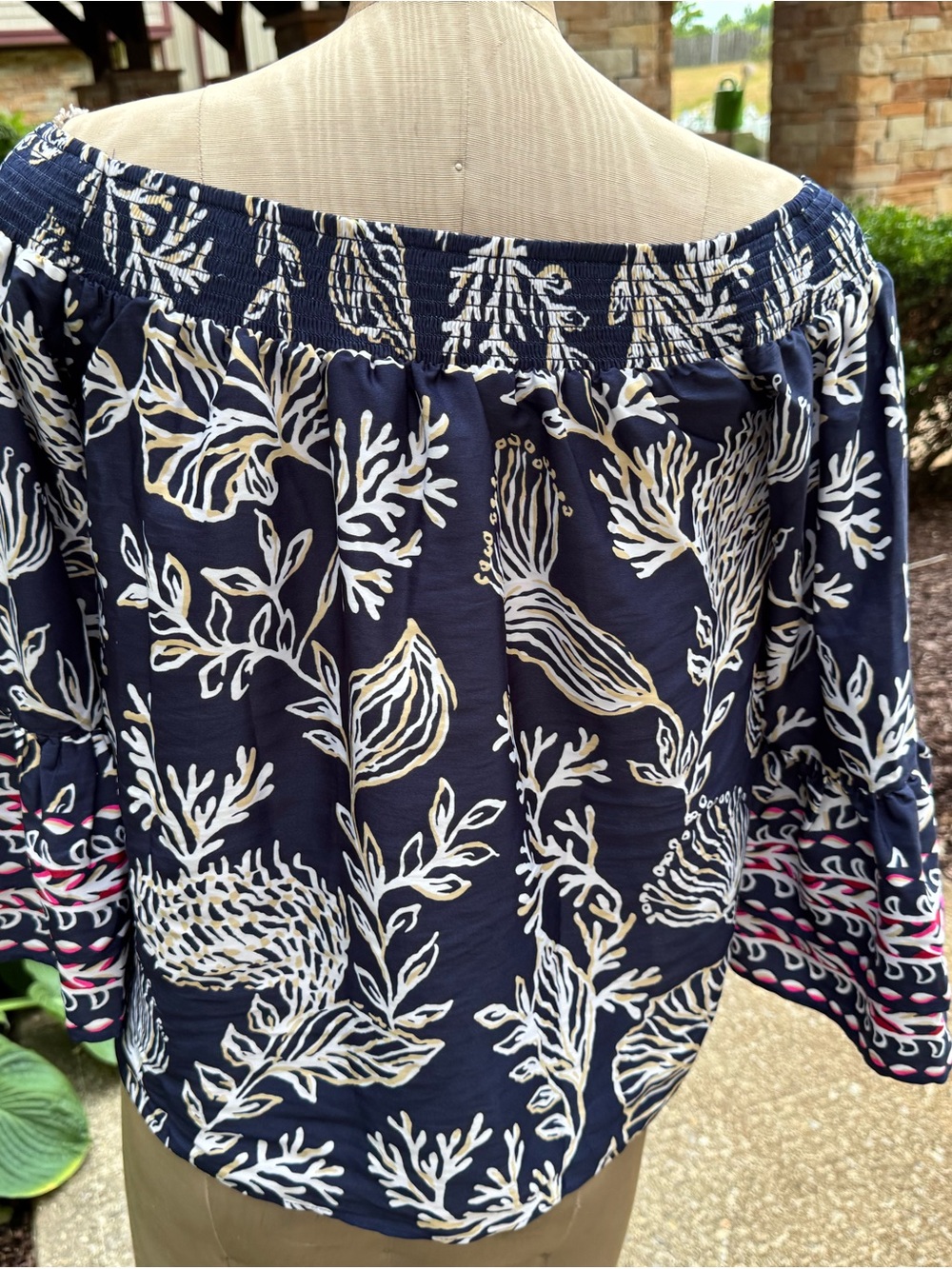 Lilly Pulitzer Navy Off-Shoulder Floral Blouse with Pink Accent - Picture 3 of 4